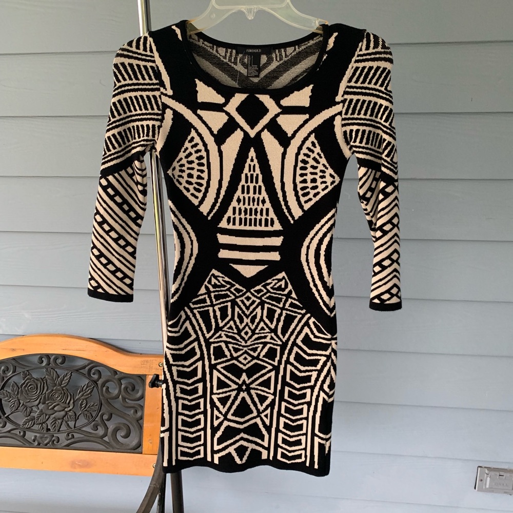 Fitted black & Cream Dress
